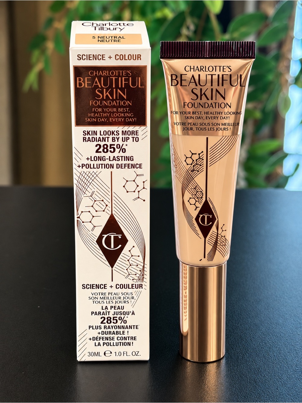 Charlotte Tilbury Beautiful Skin Foundation - 5 Neutral